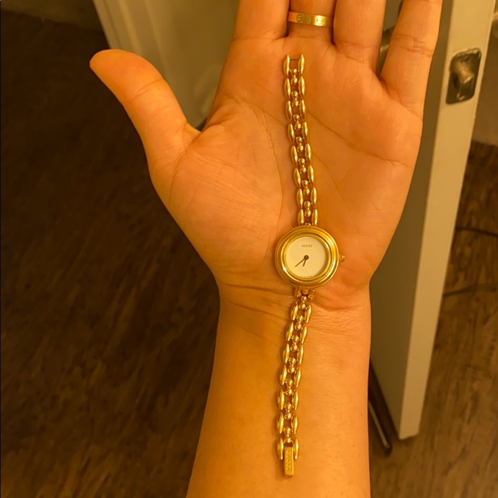 Authentic Gucci chain link watch